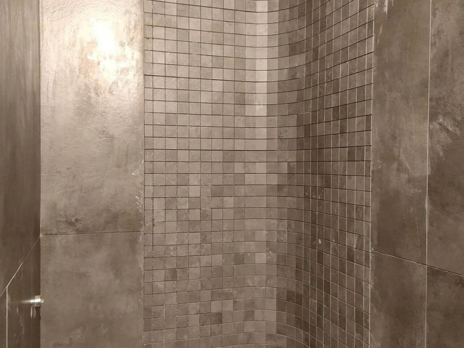 Укладка керамогранита в Санузле на 13 линии В.О.(3)